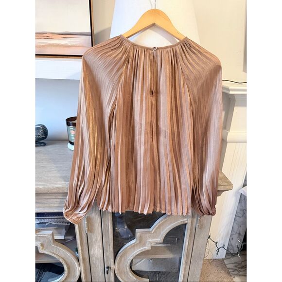 Current Air Gold Pleated Top Size XS - Picture 4 of 7